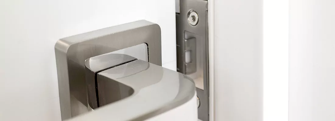 Seamless Integration of Magnetic Locks with Access Control Systems in Palm Springs, FL